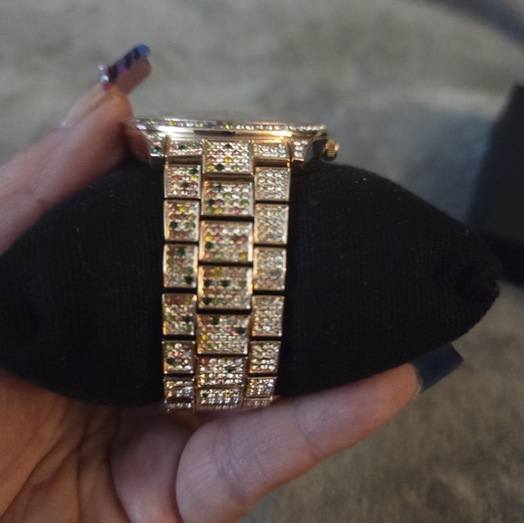 NWT Steve Madden NYC Rose Gold and Multicolor Crystal Womens Watch - Picture 4 of 13